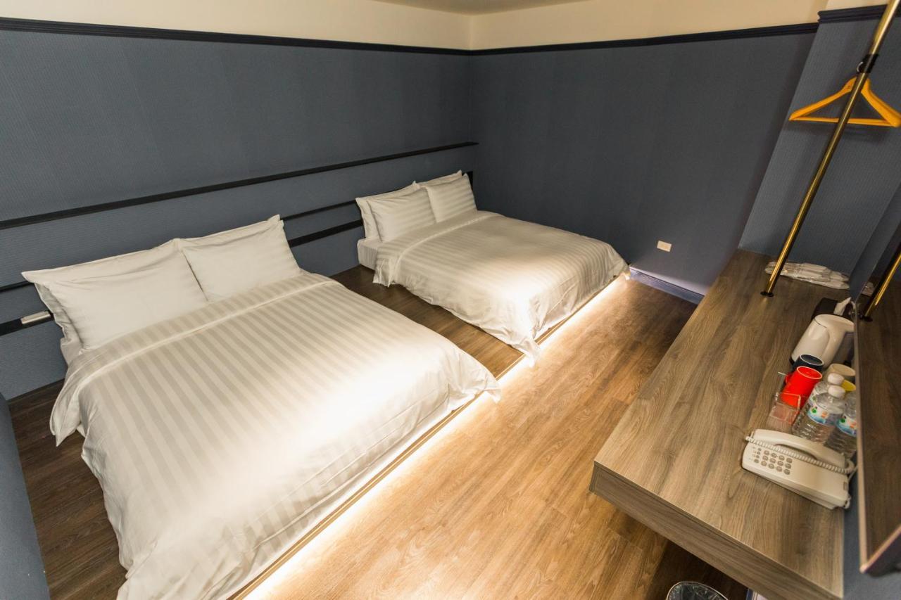Q21 Hotel Каосюн Екстериор снимка