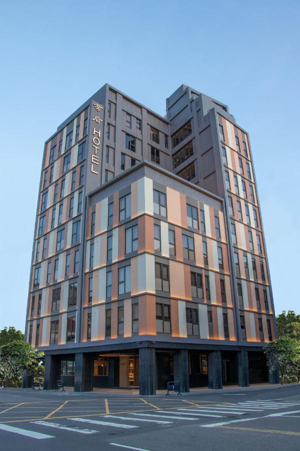 Q21 Hotel Каосюн Екстериор снимка