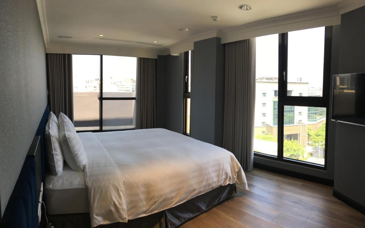 Q21 Hotel Каосюн Екстериор снимка