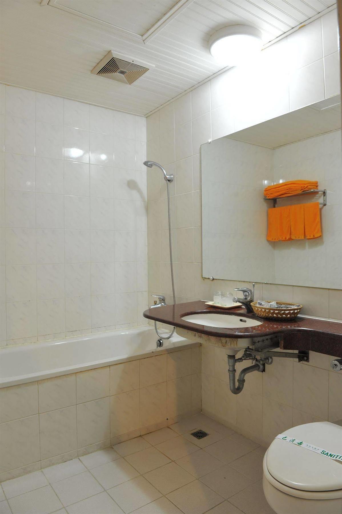 Q21 Hotel Каосюн Екстериор снимка
