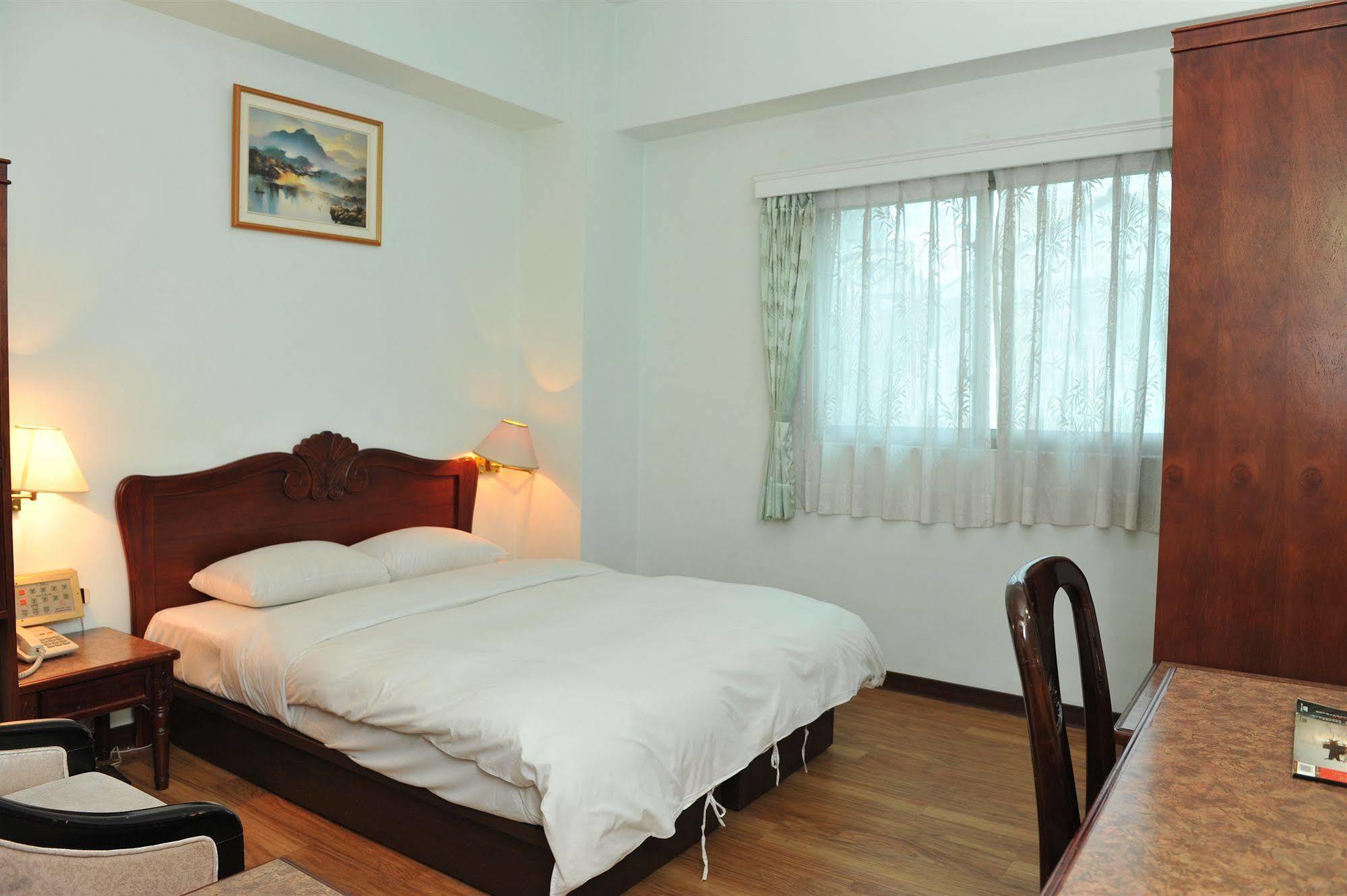 Q21 Hotel Каосюн Екстериор снимка