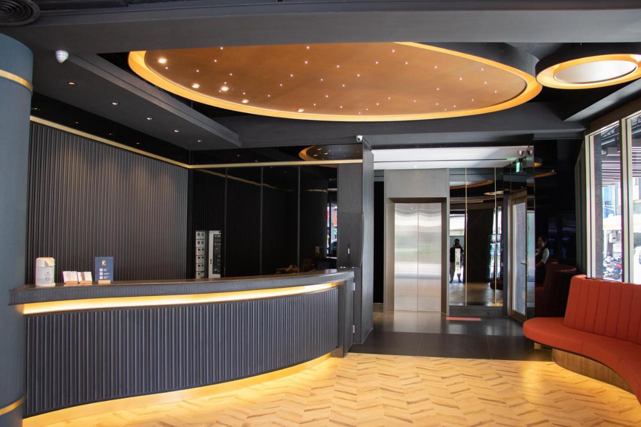 Q21 Hotel Каосюн Екстериор снимка