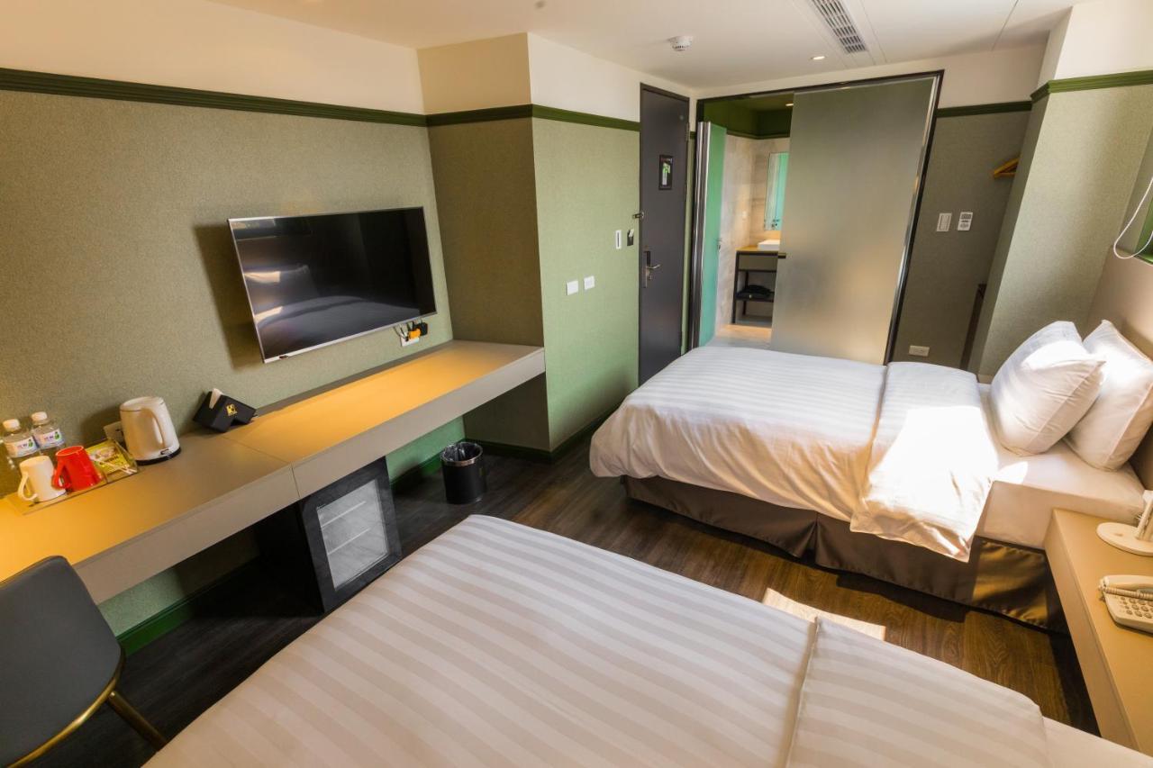 Q21 Hotel Каосюн Екстериор снимка